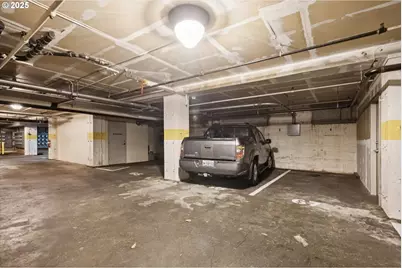 416 NW 13th Ave #303, Portland, OR 97209 - Photo 24