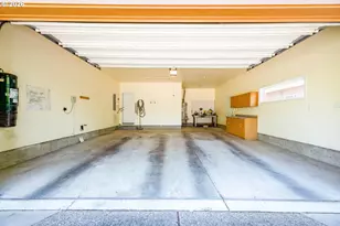 1243 Delrose Dr, Springfield, OR 97477 - Photo 36
