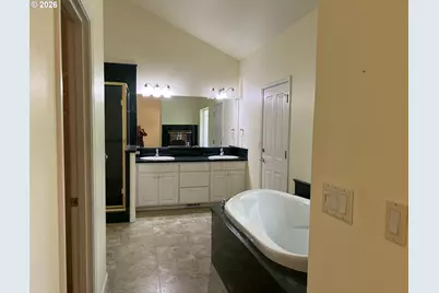1243 Delrose Dr, Springfield, OR 97477 - Photo 4