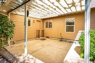1243 Delrose Dr, Springfield, OR 97477 - Photo 32