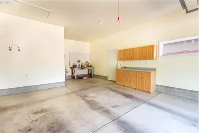 1243 Delrose Dr, Springfield, OR 97477 - Photo 36