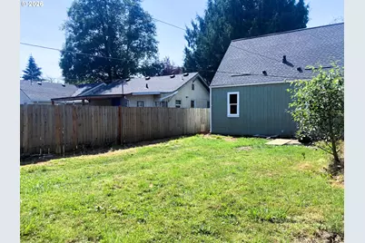 348 20th Ave, Longview, WA 98632 - Photo 4