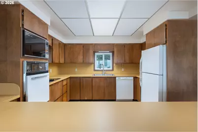605 SW Coast Ave, Depoe Bay, OR 97341 - Photo 14