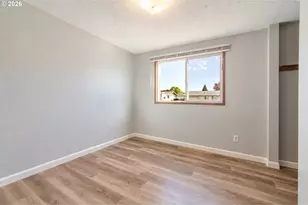 885 W Carolina St, Lebanon, OR 97355 - Photo 12