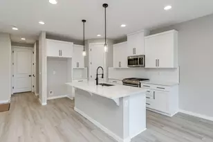 928 NW 178th Wy, Ridgefield, WA 98642 - Photo 2