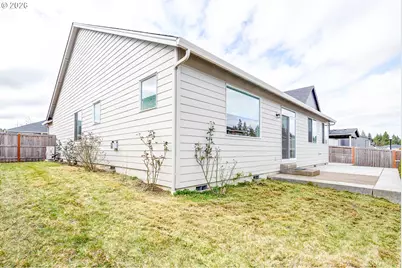 18009 NE 46th Ct, Vancouver, WA 98686 - Photo 4