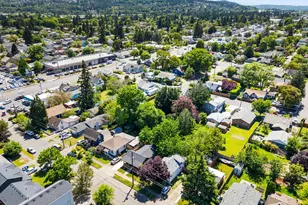 8042 SE Tolman St, Portland, OR 97206 - Photo 42