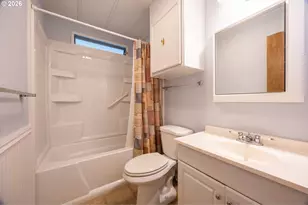172 W Kristen Ct, Roseburg, OR 97471 - Photo 24
