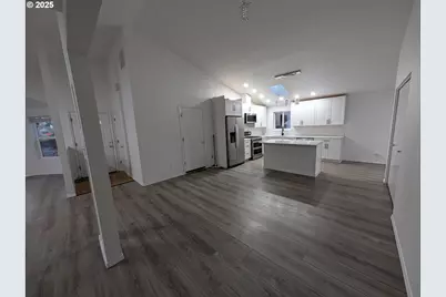 7321 SW 52nd Ave, Portland, OR 97219 - Photo 6