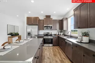 338 NE Hunter Dr, Estacada, OR 97023 - Photo 2
