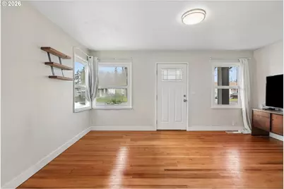 8424 SE Cornwell Ave, Happy Valley, OR 97086 - Photo 4