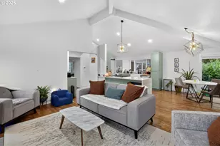 418 S Texas St, Portland, OR 97219 - Photo 6