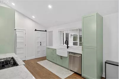 418 S Texas St, Portland, OR 97219 - Photo 12