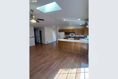 142 Swain Ct, Reedsport, OR 97467 - Photo 8