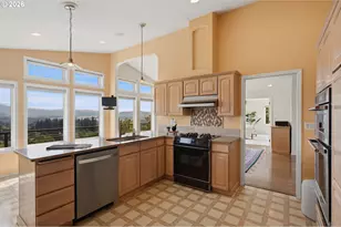 2105 NW Couch St, Camas, WA 98607 - Photo 12