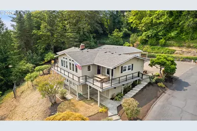 2105 NW Couch St, Camas, WA 98607 - Photo 1
