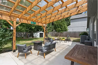 9805 N Clarendon Ave, Portland, OR 97203 - Photo 30