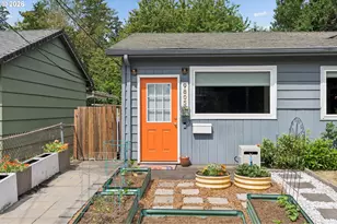 9805 N Clarendon Ave, Portland, OR 97203 - Photo 2