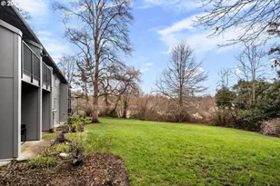 12616 NW Barnes Rd, Portland, OR 97229 - Photo 22