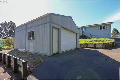 1600 S 16th St, Coos Bay, OR 97420 - Photo 18