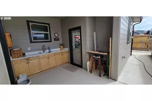 879 Pebble Creek St, Sutherlin, OR 97479 - Photo 28