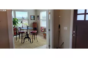 879 Pebble Creek St, Sutherlin, OR 97479 - Photo 18