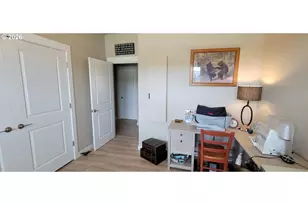 879 Pebble Creek St, Sutherlin, OR 97479 - Photo 14