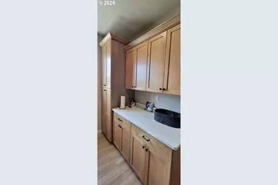 879 Pebble Crk St, Sutherlin, OR 97479 - Photo 16