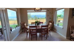879 Pebble Creek St, Sutherlin, OR 97479 - Photo 10