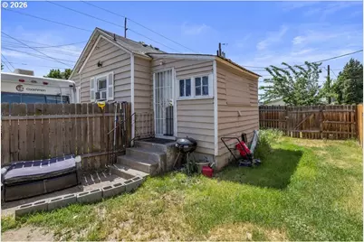 1311 W Mead Ave, Yakima, WA 98902 - Photo 2