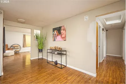 1270 Calvin St, Eugene, OR 97401 - Photo 8