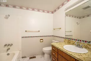 1270 Calvin St, Eugene, OR 97401 - Photo 10