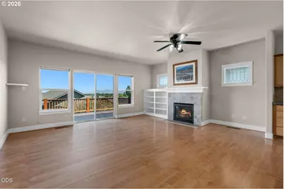 3551 SW Salmon Ct, Redmond, OR 97756 - Photo 4
