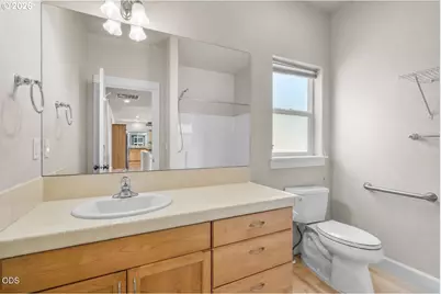 3551 SW Salmon Ct, Redmond, OR 97756 - Photo 16