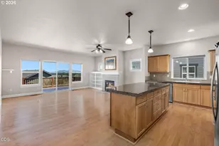 3551 SW Salmon Ct, Redmond, OR 97756 - Photo 6