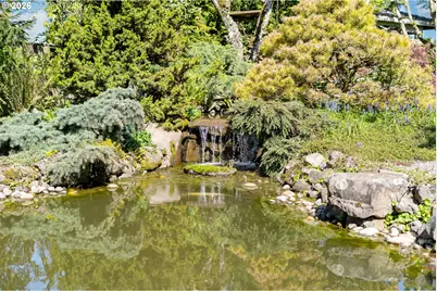 1941 SW Canby St, Portland, OR 97219 - Photo 38