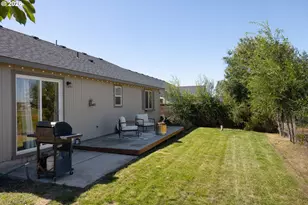 2721 NE 6th Dr, Redmond, OR 97756 - Photo 26