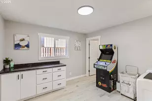 19755 SW Blanton St, Beaverton, OR 97078 - Photo 16