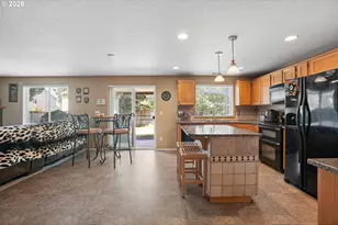 228 E 17th Pl, La Center, WA 98629 - Photo 14