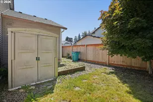 228 E 17th Pl, La Center, WA 98629 - Photo 32
