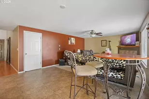 228 E 17th Pl, La Center, WA 98629 - Photo 16