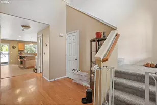 228 E 17th Pl, La Center, WA 98629 - Photo 6