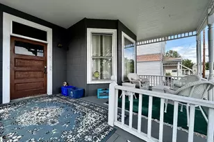 506 E 4th St, The Dalles, OR 97058 - Photo 2