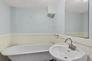 817 NW Earl Ave, Gresham, OR 97030 - Photo 12