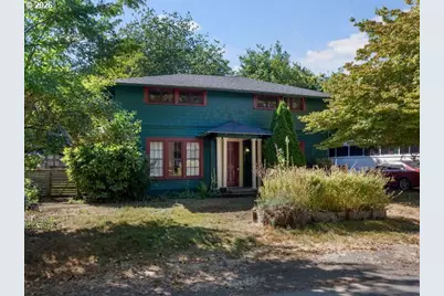817 NW Earl Ave, Gresham, OR 97030 - Photo 1