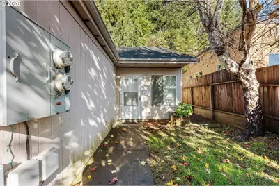 1298 Minnesota Ave, Coos Bay, OR 97420 - Photo 4