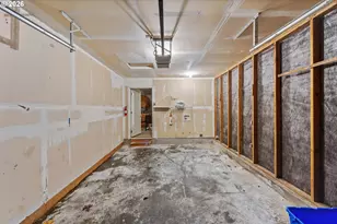 1298 Minnesota Ave, Coos Bay, OR 97420 - Photo 34