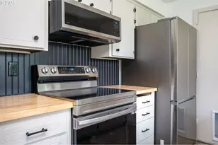 21480 S Clearview Ct, Oregon City, OR 97045 - Photo 20