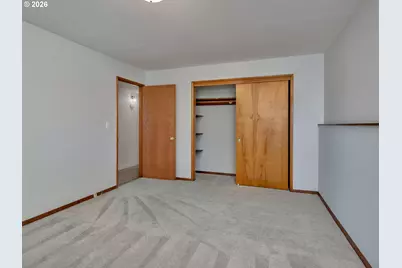 8835 SW Oak Ln, Portland, OR 97223 - Photo 32