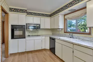 8835 SW Oak Ln, Portland, OR 97223 - Photo 18